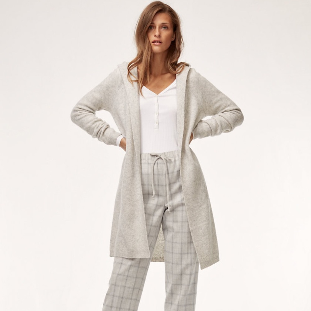 Ammonius sweater
